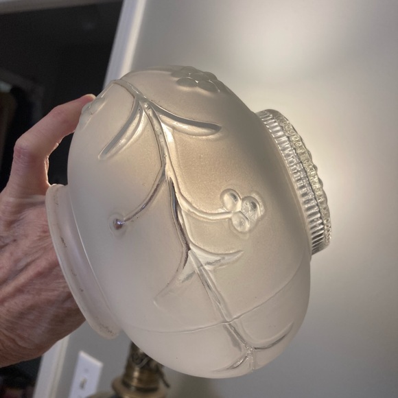 Light fixture. Clear/Frost glass. No chips, marks, etc - Picture 4 of 6